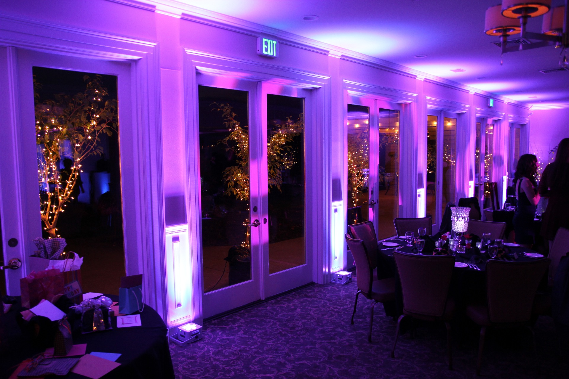 Purple club. Purple club. "purple pearl" клуб полянка. сиреневая комната. Purple club.